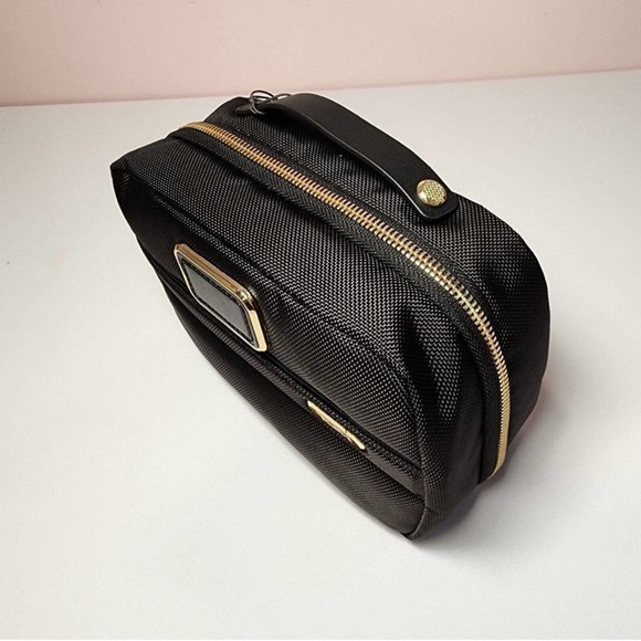 NWT Authentic Tumi Alpha Split Travel Kit Toiletry
Black Unisex - Picture 2 of 8